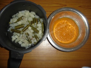 Radish and Drumstick Side-Dish (Konkani: Moolangi ani Maskasagi Sukke)