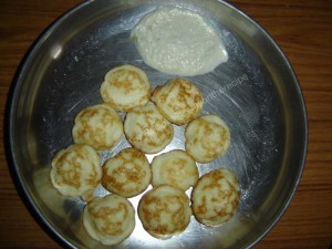 Urad Dal and Rice Mini Idli (Konkani: Chapo Appe)