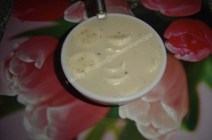 Banana with coconut milk (Konkani: Kele Hashale)